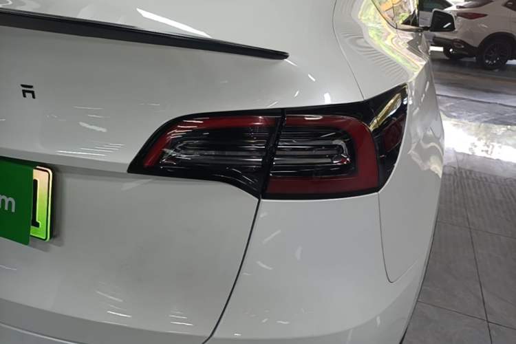 Used Tesla Model Y 2022 Rear-Wheel-Drive Version Right Rear Taillight