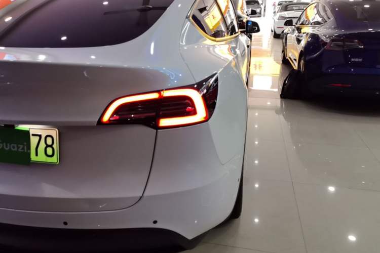 Used Tesla Model Y 2022 Revised Version Rear-Wheel Drive Right Rear Taillight