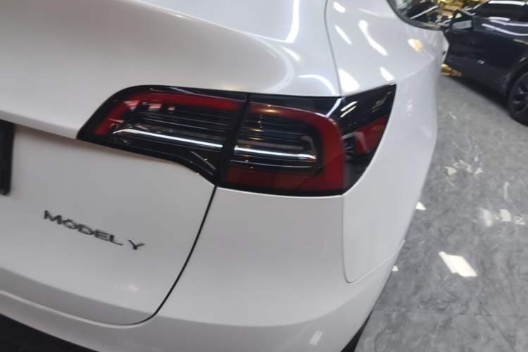 Used Tesla Model Y 2022 Revised Version Rear-Wheel Drive Right Rear Taillight