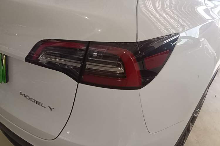Used Tesla Model Y 2022 Revised Version Rear-Wheel Drive Right Rear Taillight