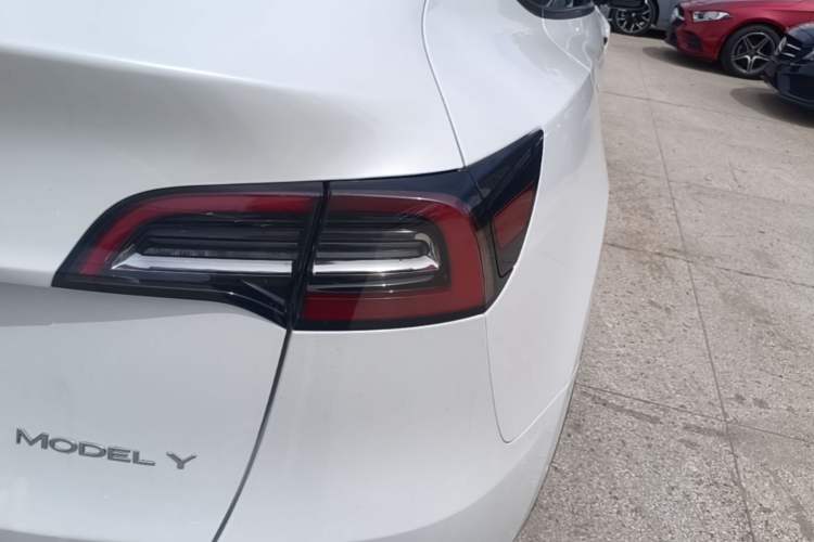 Used Tesla Model Y 2022 Revised Version Rear-Wheel Drive Right Rear Taillight