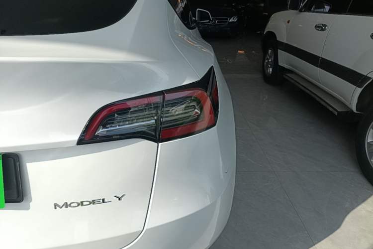 Used Tesla Model Y 2022 Revised Version Long-Range All-Wheel Drive Right Rear Taillight