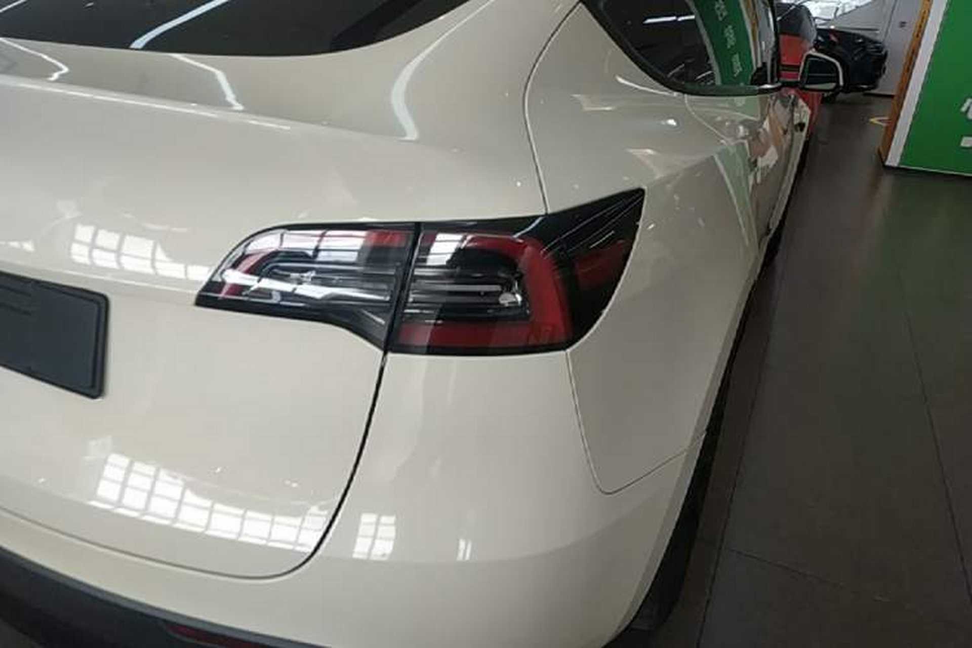 Used Tesla Model Y 2022 Revised Version Rear-Wheel Drive Right Rear Taillight