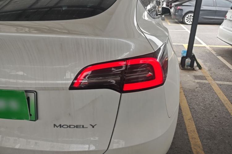 Used Tesla Model Y 2022 Revised Version Rear-Wheel Drive Right Rear Taillight