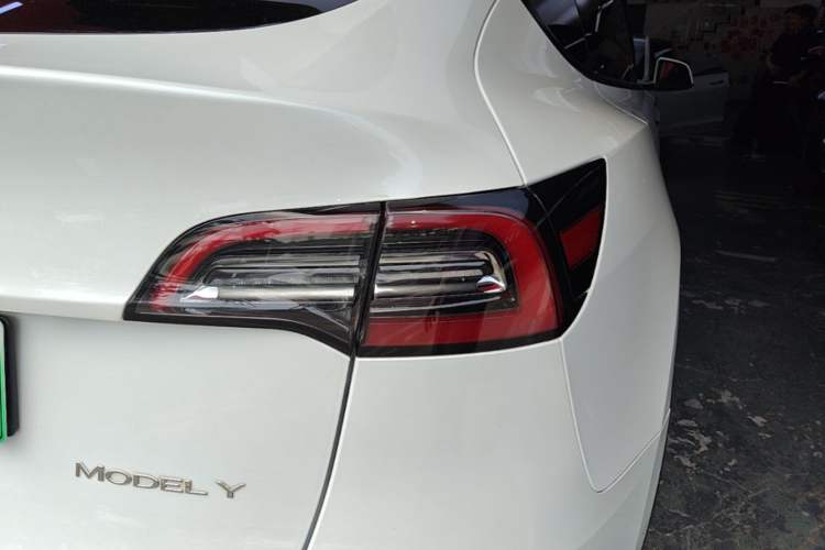 Used Tesla Model Y 2022 Revised Version Long-Range All-Wheel Drive Right Rear Taillight