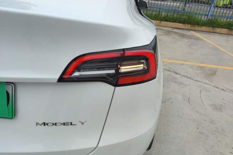 Used Tesla Model Y 2022 Revised Version Long-Range All-Wheel Drive Right Rear Taillight
