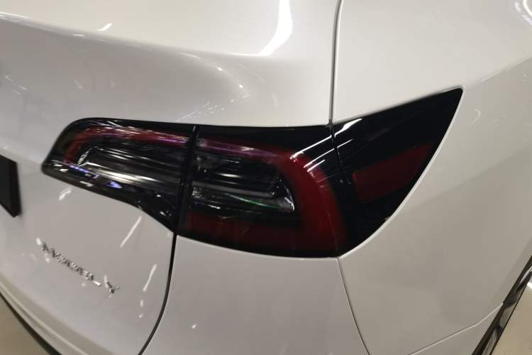 Used Tesla Model Y 2022 Revised Version Long-Range All-Wheel Drive Right Rear Taillight
