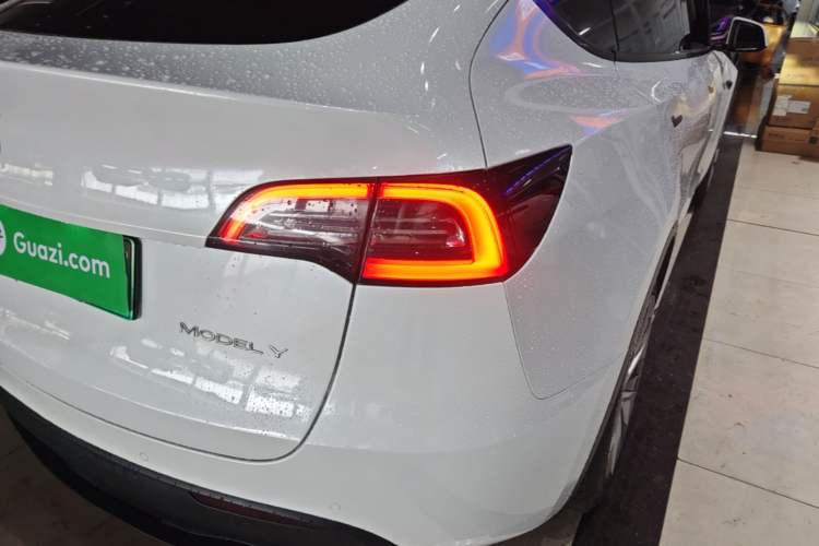 Used Tesla Model Y 2022 Rear-Wheel-Drive Version Right Rear Taillight