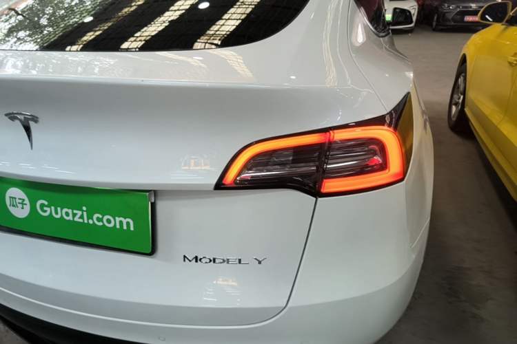 Used Tesla Model Y 2022 Revised Version Rear-Wheel Drive Right Rear Taillight