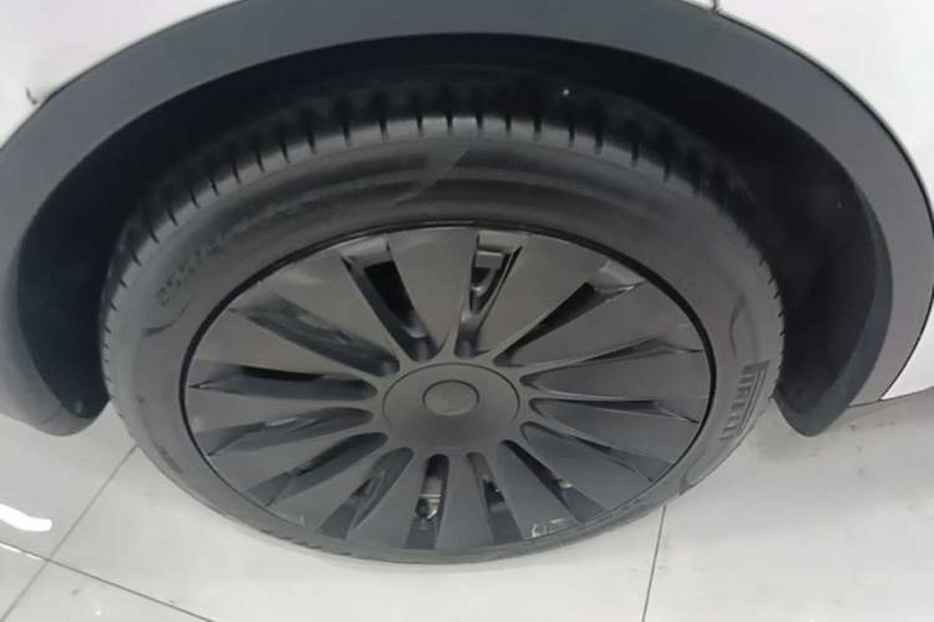 Used Tesla Model Y 2022 Revised Version Rear-Wheel Drive Right Rear Wheel Hub