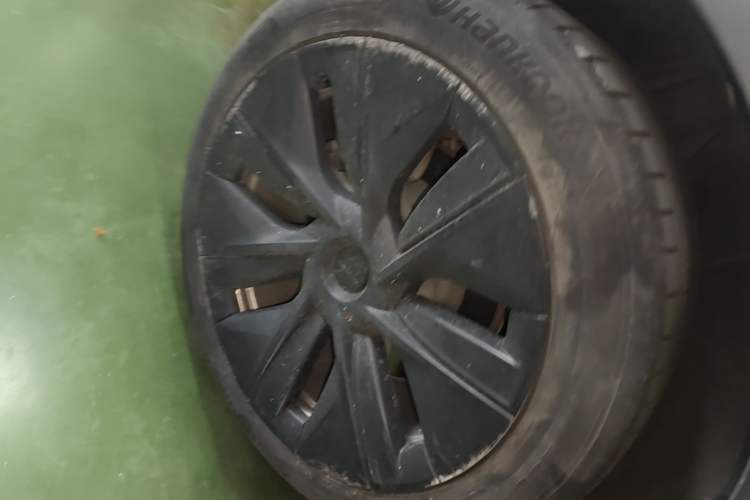 Used Tesla Model Y 2022 Revised Version Rear-Wheel Drive Right Rear Wheel Hub