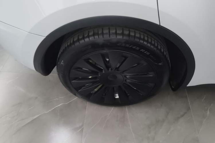 Used Tesla Model Y 2022 Revised Version Rear-Wheel Drive Right Rear Wheel Hub