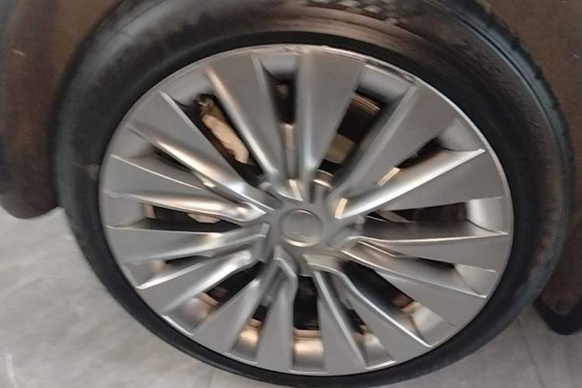 Used Tesla Model Y 2022 Revised Version Rear-Wheel Drive Right Rear Wheel Hub