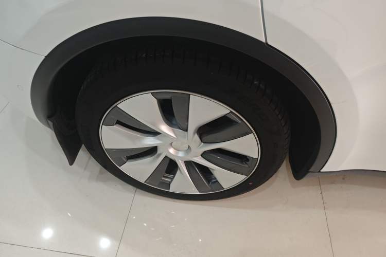 Used Tesla Model Y 2022 Revised Version Rear-Wheel Drive Right Rear Wheel Hub