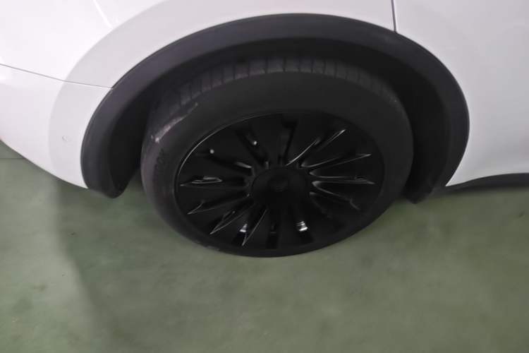 Used Tesla Model Y 2022 Revised Version Rear-Wheel Drive Right Rear Wheel Hub