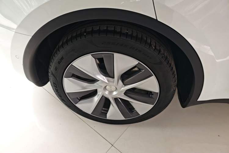 Used Tesla Model Y 2022 Revised Version Rear-Wheel Drive Right Rear Wheel Hub