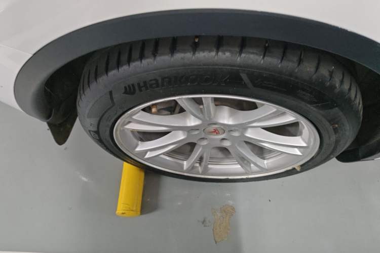 Used Tesla Model Y 2022 Rear-Wheel-Drive Version Right Rear Wheel Hub