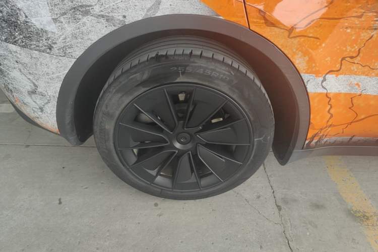 Used Tesla Model Y 2022 Revised Version Long-Range All-Wheel Drive Right Rear Wheel Hub