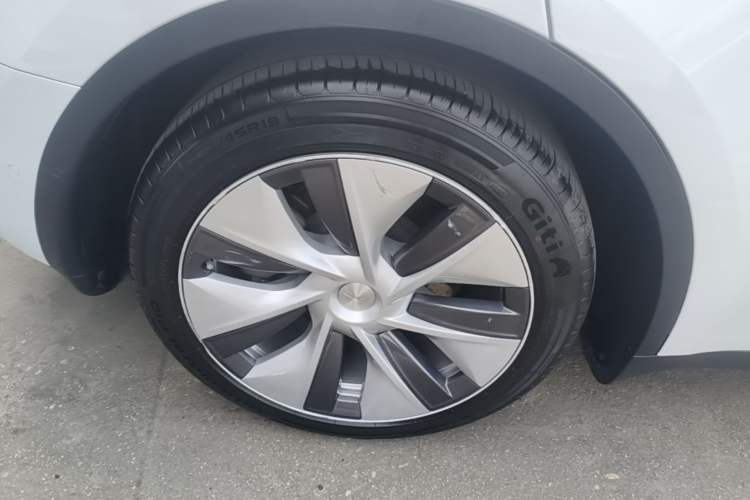 Used Tesla Model Y 2022 Rear-Wheel-Drive Version Right Rear Wheel Hub
