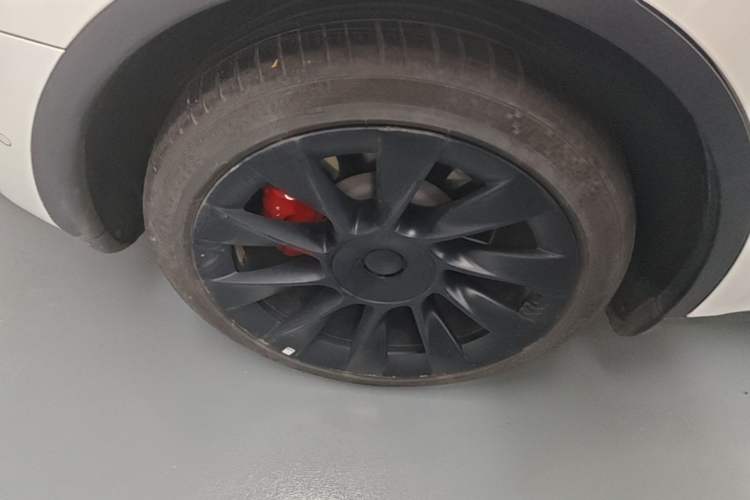 Used Tesla Model Y 2022 Revised Version Rear-Wheel Drive Right Rear Wheel Hub