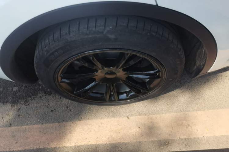 Used Tesla Model Y 2022 Revised Version Rear-Wheel Drive Right Rear Wheel Hub