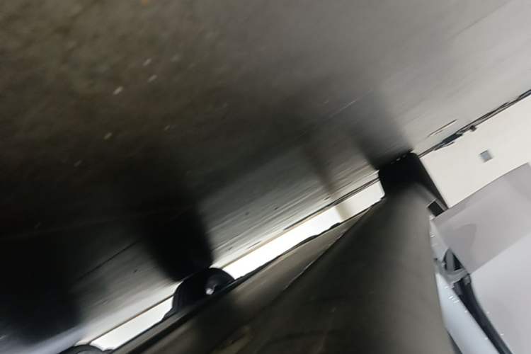 Used Tesla Model Y 2022 Rear-Wheel-Drive Version Right Side Sill