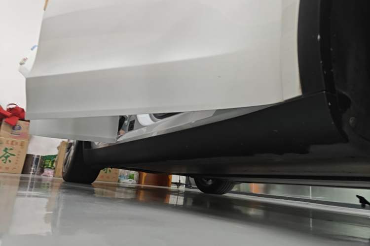 Used Tesla Model Y 2022 Revised Version Rear-Wheel Drive Right Side Sill