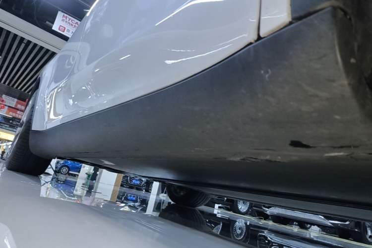Used Tesla Model Y 2022 Rear-Wheel-Drive Version Right Side Sill