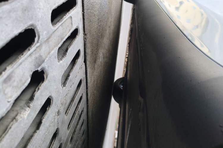 Used Tesla Model Y 2022 Revised Version Rear-Wheel Drive Right Side Sill