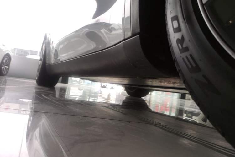 Used Tesla Model Y 2022 Revised Version Rear-Wheel Drive Right Side Sill