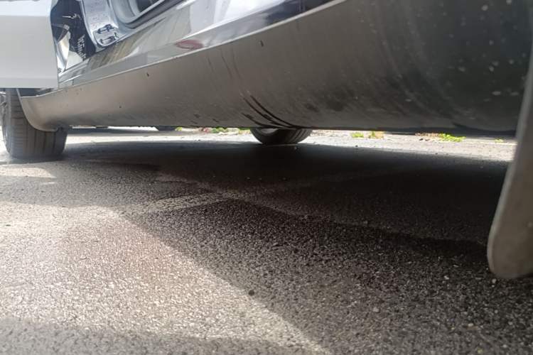 Used Tesla Model Y 2022 Revised Version Rear-Wheel Drive Right Side Sill