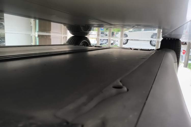Used Tesla Model Y 2022 Revised Version Rear-Wheel Drive Right Side Sill