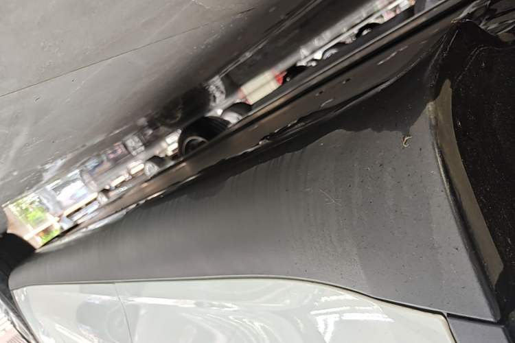 Used Tesla Model Y 2022 Rear-Wheel-Drive Version Right Side Sill