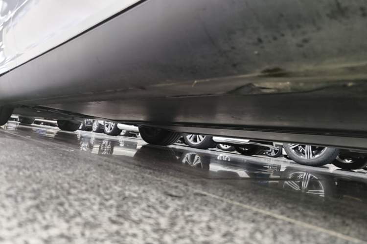 Used Tesla Model Y 2022 Revised Version Rear-Wheel Drive Right Side Sill