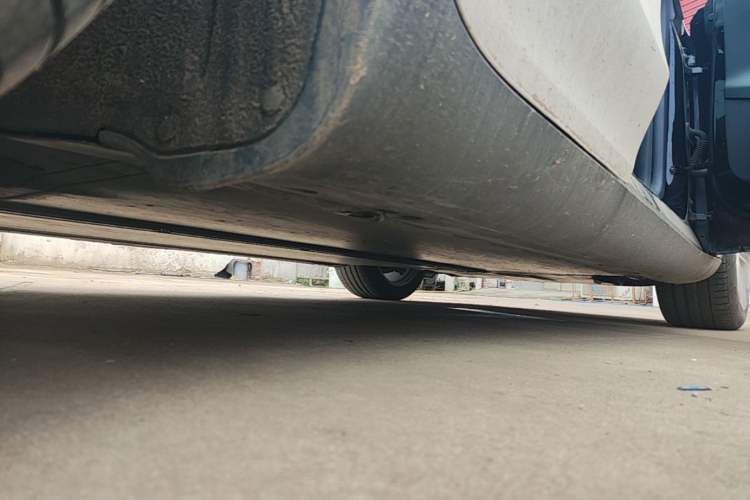 Used Tesla Model Y 2022 Revised Version Rear-Wheel Drive Right Side Sill