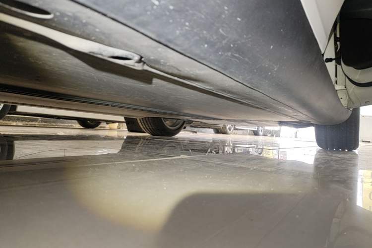 Used Tesla Model Y 2022 Revised Version Rear-Wheel Drive Right Side Sill
