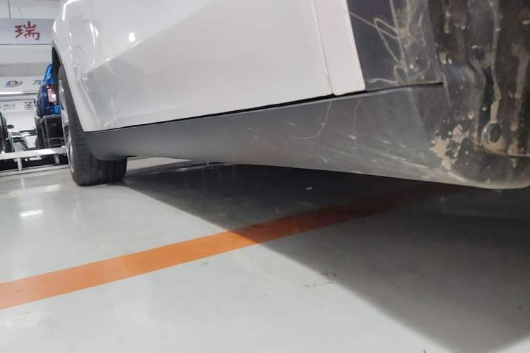 Used Tesla Model Y 2022 Revised Version Rear-Wheel Drive Right Side Sill