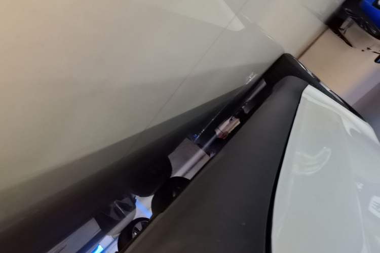 Used Tesla Model Y 2022 Revised Version Rear-Wheel Drive Right Side Sill