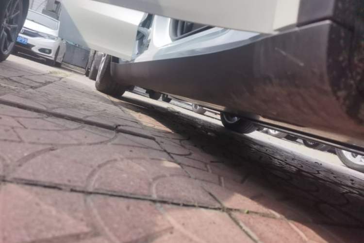 Used Tesla Model Y 2022 Revised Version Rear-Wheel Drive Right Side Sill