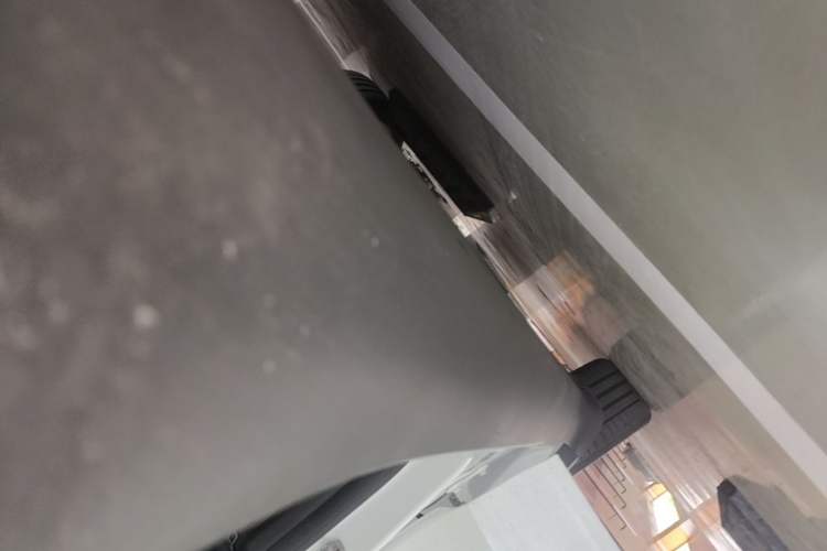 Used Tesla Model Y 2022 Rear-Wheel-Drive Version Right Side Sill