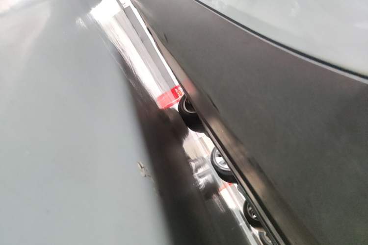 Used Tesla Model Y 2022 Revised Version Rear-Wheel Drive Right Side Sill