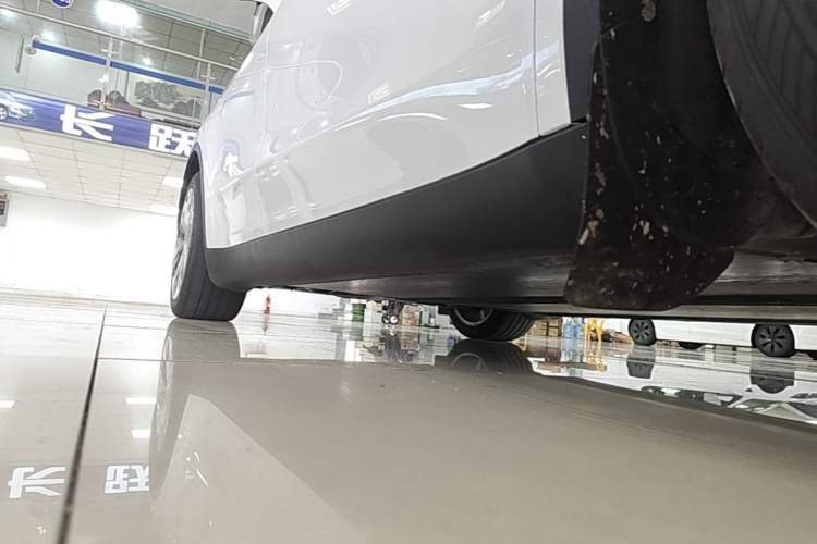 Used Tesla Model Y 2022 Revised Version Rear-Wheel Drive Right Side Sill