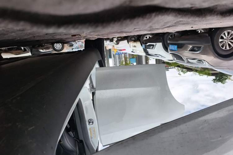 Used Tesla Model Y 2022 Rear-Wheel-Drive Version Right Side Sill