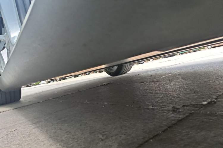 Used Tesla Model Y 2022 Revised Version Rear-Wheel Drive Right Side Sill