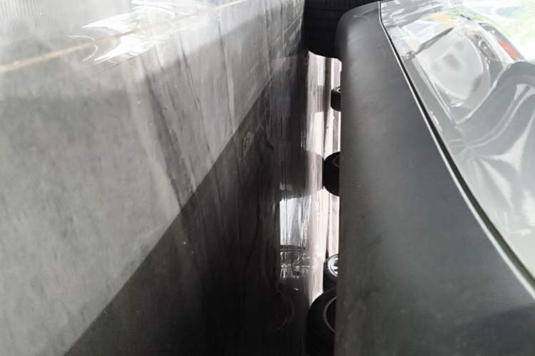 Used Tesla Model Y 2022 Revised Version Rear-Wheel Drive Right Side Sill