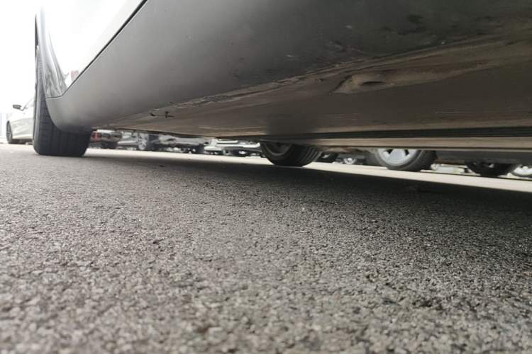 Used Tesla Model Y 2022 Revised Version Rear-Wheel Drive Right Side Sill