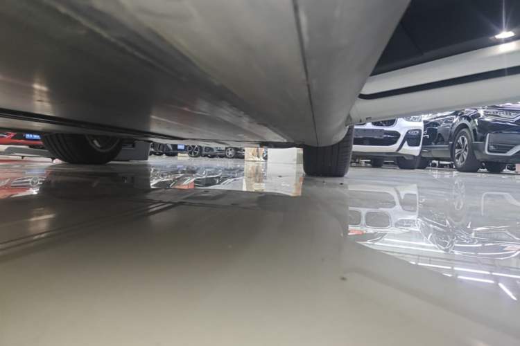 Used Tesla Model Y 2022 Revised Version Rear-Wheel Drive Right Side Sill