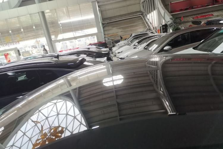 Used Tesla Model Y 2022 Rear-Wheel-Drive Version Roof