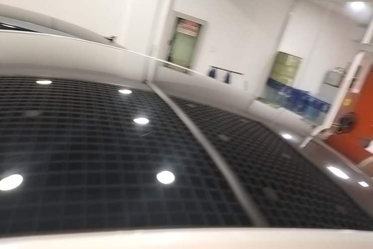 Used Tesla Model Y 2022 Rear-Wheel-Drive Version Roof