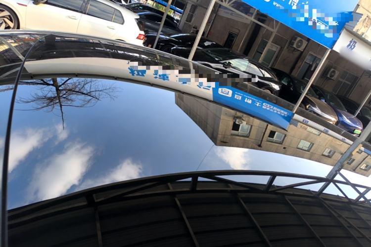 Used Tesla Model Y 2022 Rear-Wheel-Drive Version Roof